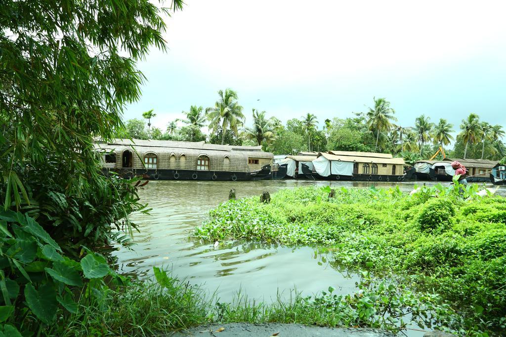 Alapatt Homestay Alappuzha Экстерьер фото